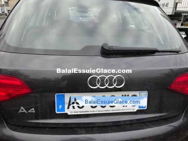 Audi_A4_essuie-glace_arriere.jpg